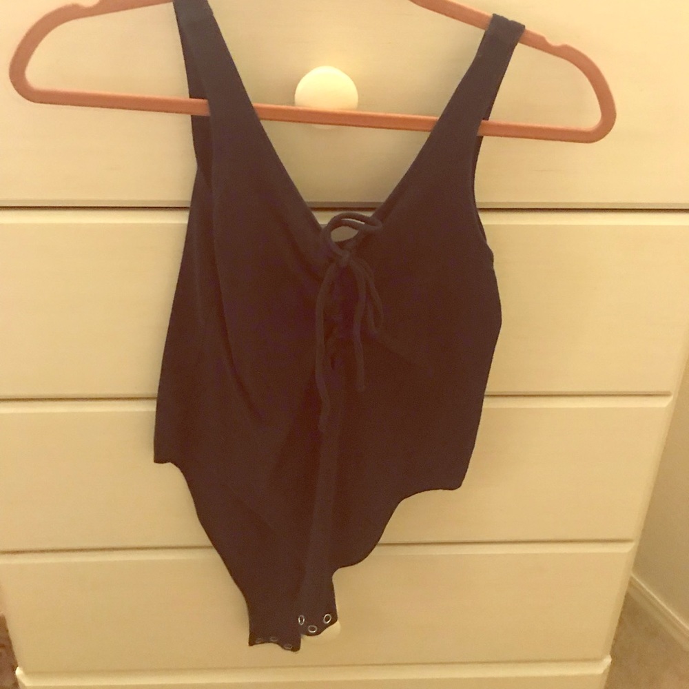 Black center tied bodysuit